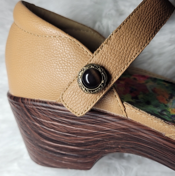 Alegria Celeste Mary Jane Wedge - Picture 2 of 12